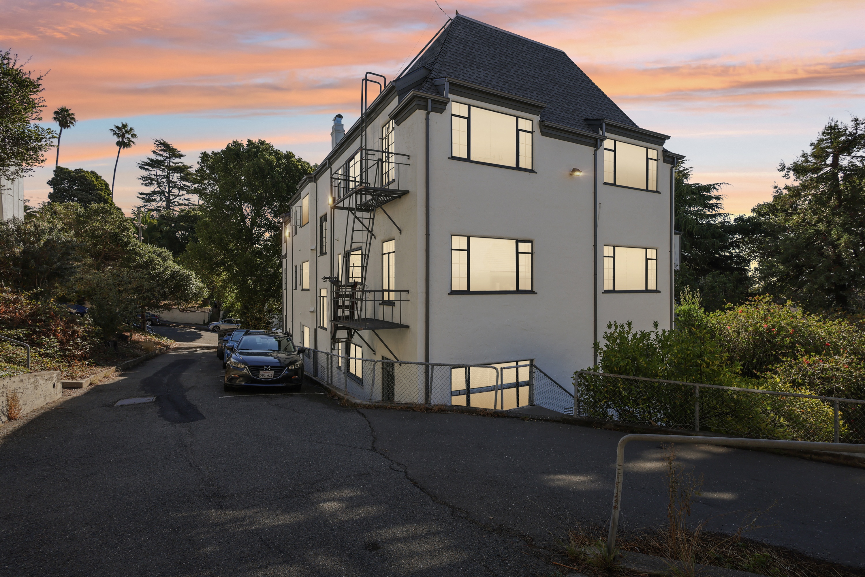 2369 Le Conte Avenue photo 3